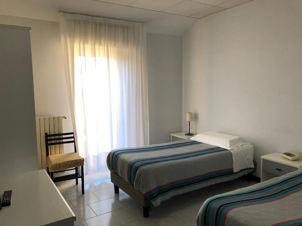 Hotel Lo Zodiaco Oppido Lucano Esterno foto