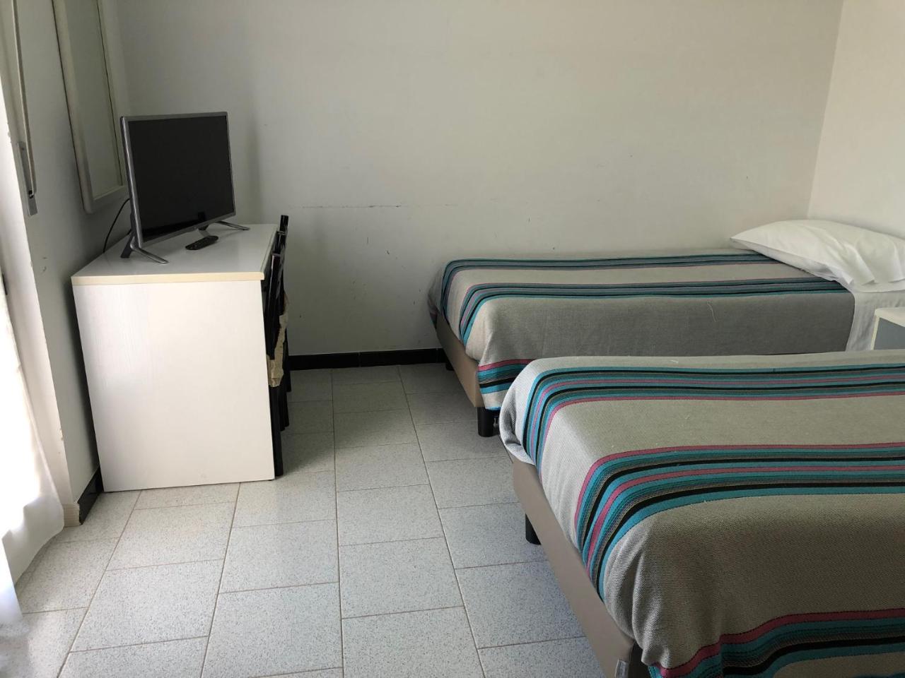 Hotel Lo Zodiaco Oppido Lucano Esterno foto